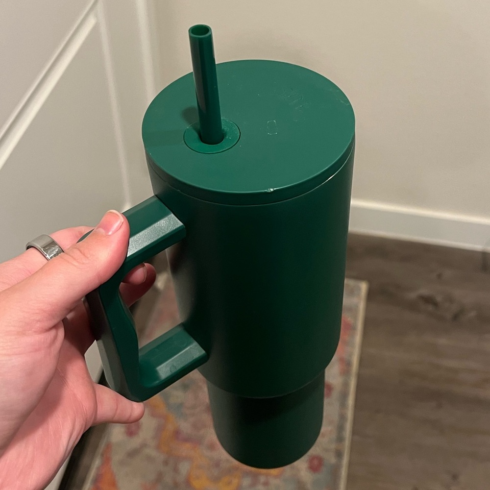 40 oz Simple Modern Green Tumbler with Handle and Straw